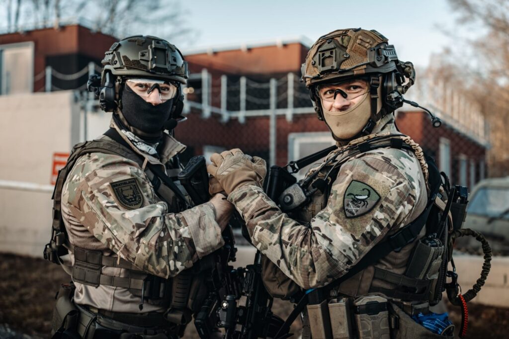 Polish-Slovak cunter-terrorism officers training.
